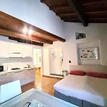H2 Via Saffi Apartamento *
